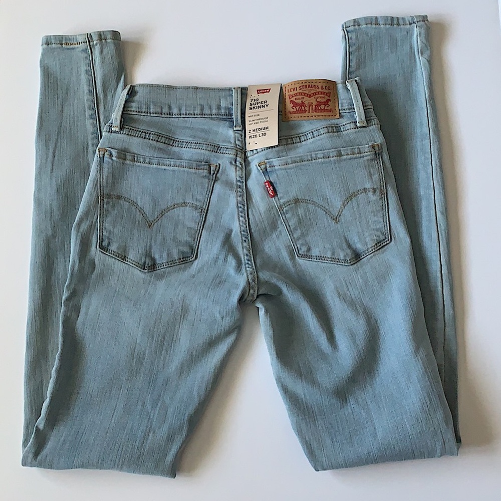 Levi’s 710 Super Skinny Mid Rise Jeans, Light Blue - Picture 2 of 2